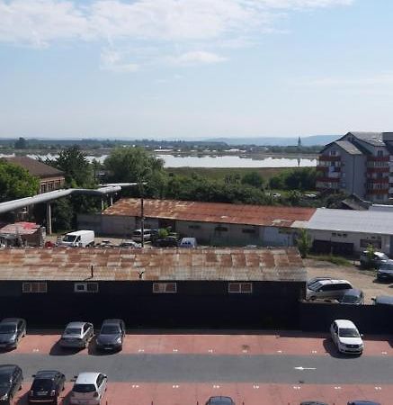Apartament Central. Bloc Nou. Apartman Bákó Kültér fotó