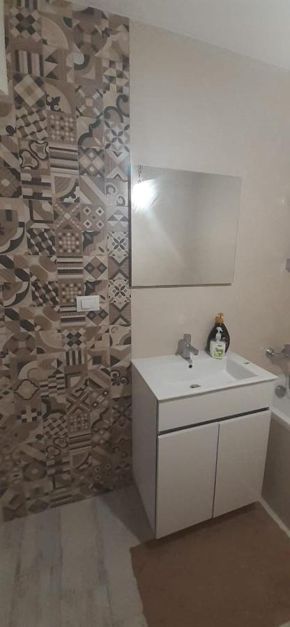 Apartament Central. Bloc Nou. Apartman Bákó Kültér fotó